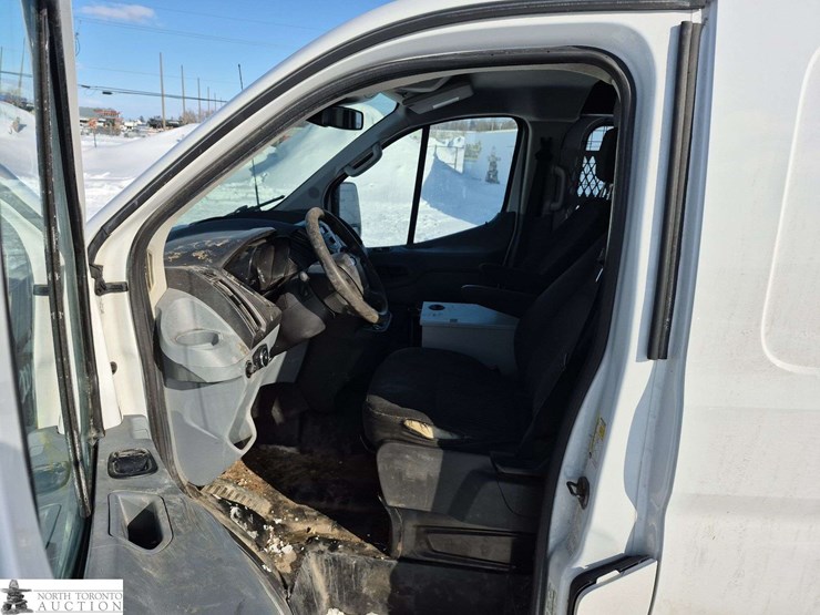 2018-ford-transit-image-13