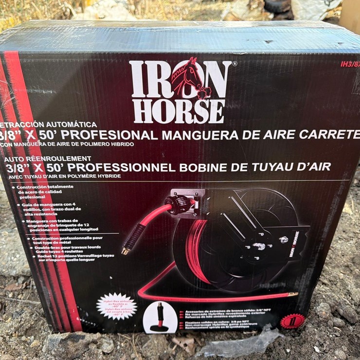 NEW AUTO AIR HOSE REEL 3/8" X 50 FT NEW SUPPORT EQUIPMENT