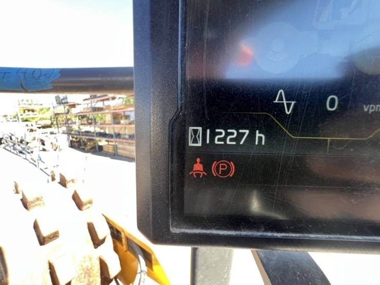 volvo-sd115b-image-21