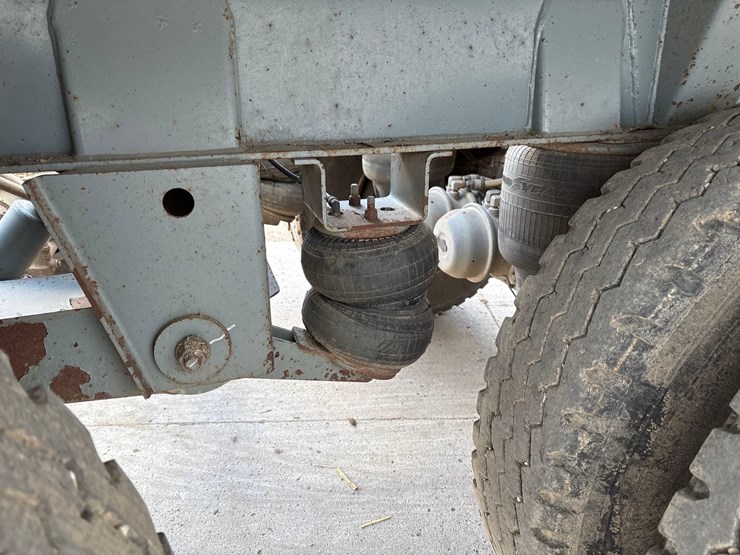 2015-smithco-side-dump-image-28