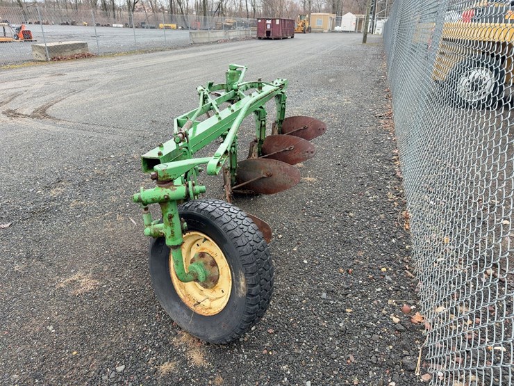 john-deere-4-bottom-plow-image-3