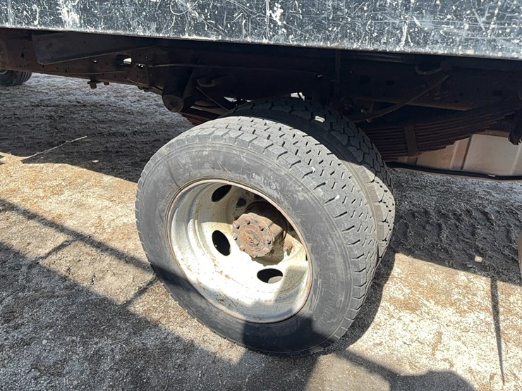 2000-ford-f450-image-4