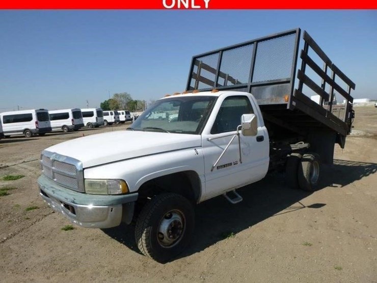 1999-dodge-ram-3500-image-1