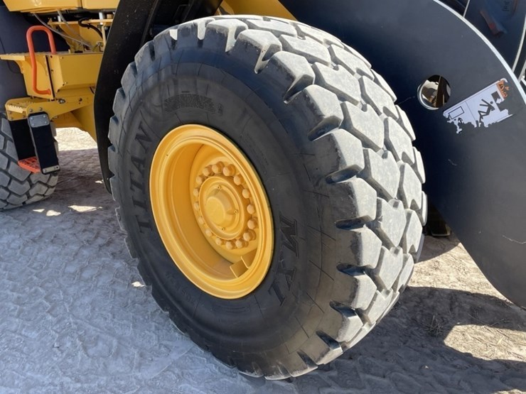 2023-volvo-l70h-image-11