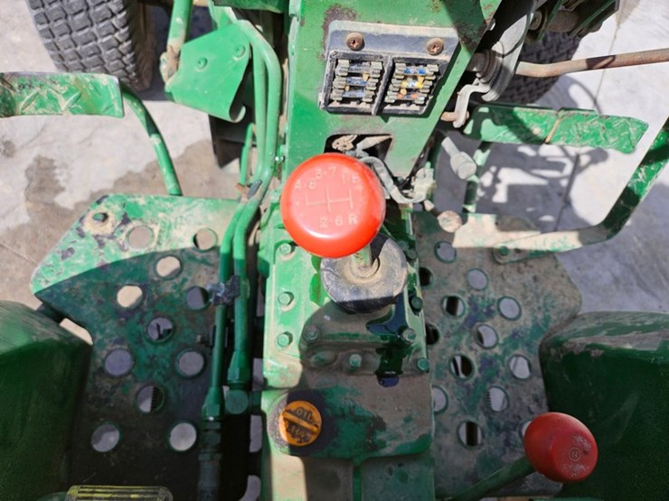 john-deere-750-image-17