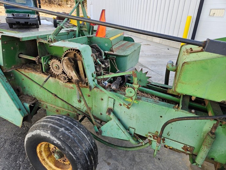 john-deere-327-image-24