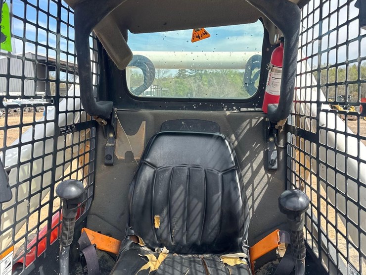 2016-bobcat-s650-image-15