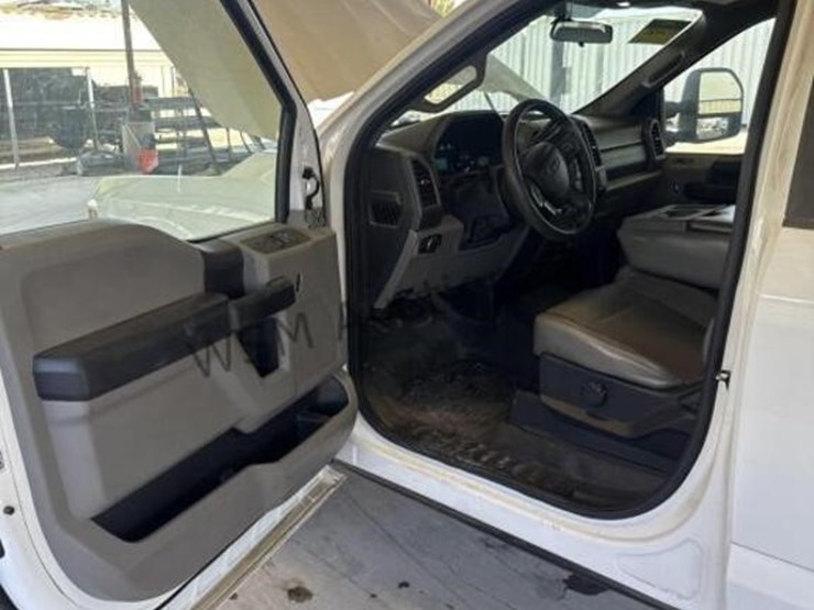 2017-ford-f250-image-24