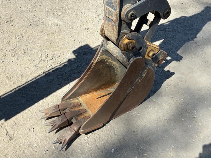 2024-deere-26-p-tier-image-10