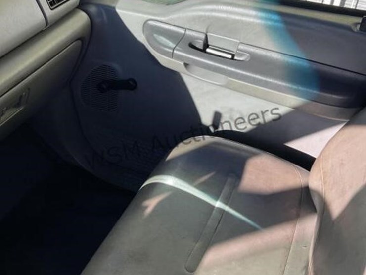 2008-ford-f650-image-22