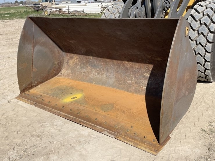 2024-volvo-l70h-image-14