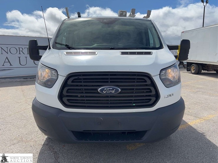2017-ford-transit-image-2