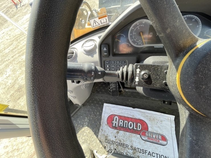 2023-volvo-l70h-image-42