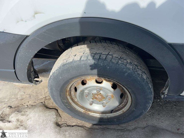 2015-ford-transit-image-12