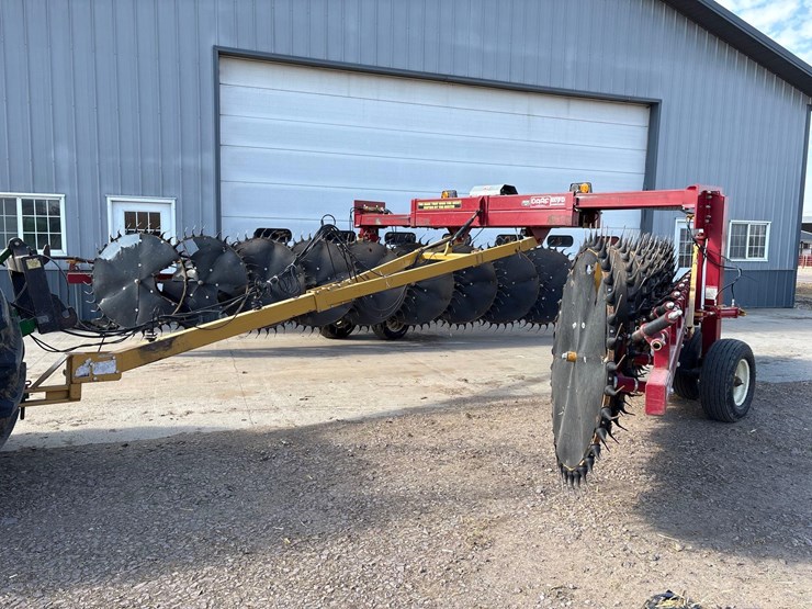 darf-1017-fd-wheel-rake--1-owner-image-1