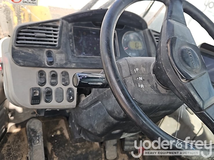 2014-komatsu-wa270-7-image-29