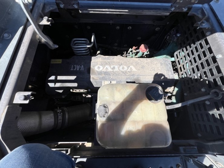 2019-volvo-ec380el-image-38