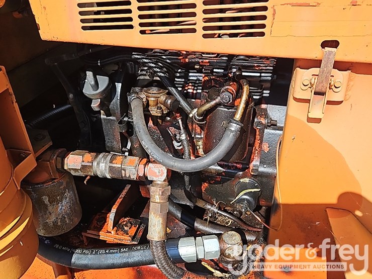 ditch-witch-3210-image-19