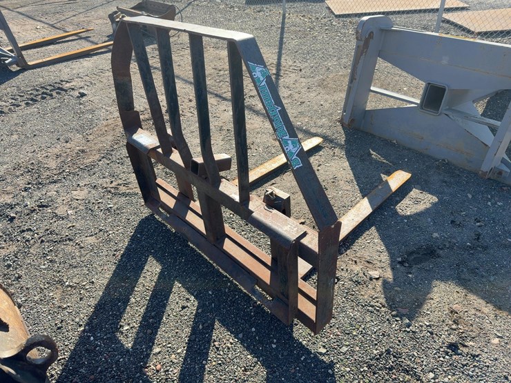 armstrong-48"-forks-image-4