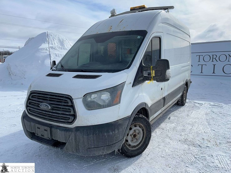 2016-ford-transit-image-1