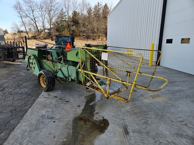 john-deere-327-image-3