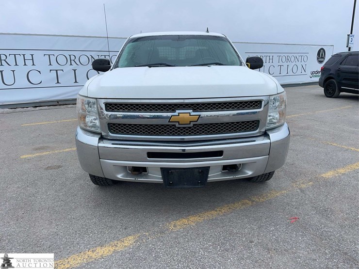 2013-chevrolet-silverado-1500-image-2