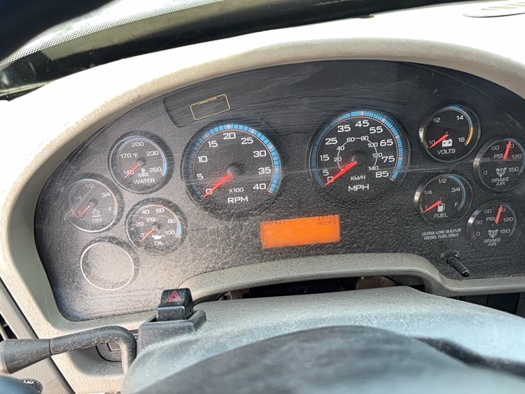 2015-international-durastar-4300-image-19