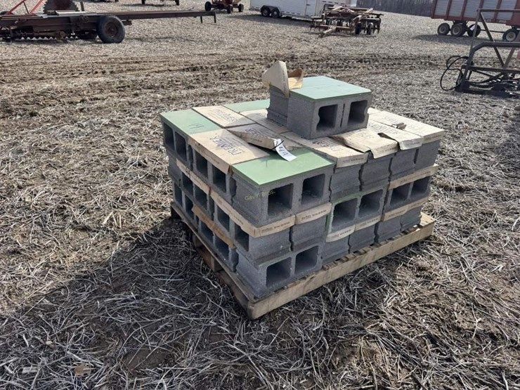 47+/--cinder-blocks---off-site-image-2