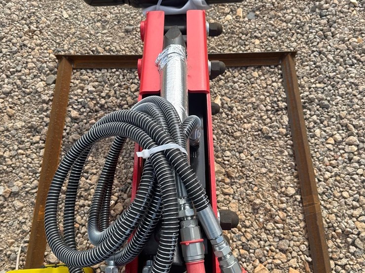 raytree-rmh680-hydraulic-hammer-image-3