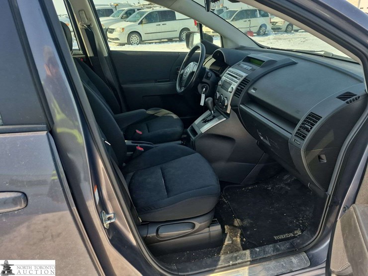 2009-mazda-mazda5-image-25