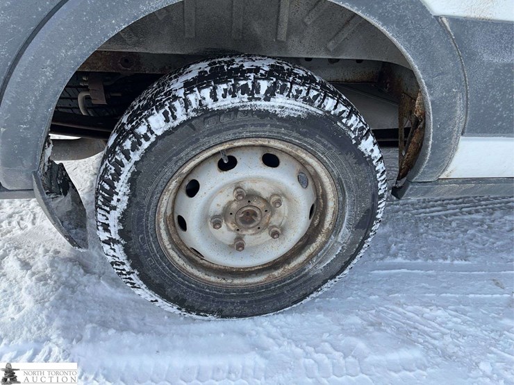 2016-ford-transit-image-22