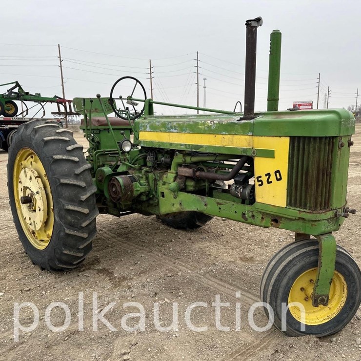 2043 - JOHN DEERE 520G (SN# 8203174)