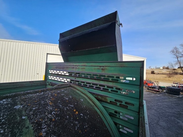 john-deere-100-image-29