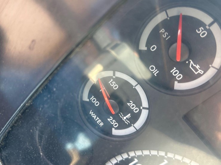 2007-sterling-l9500-image-63