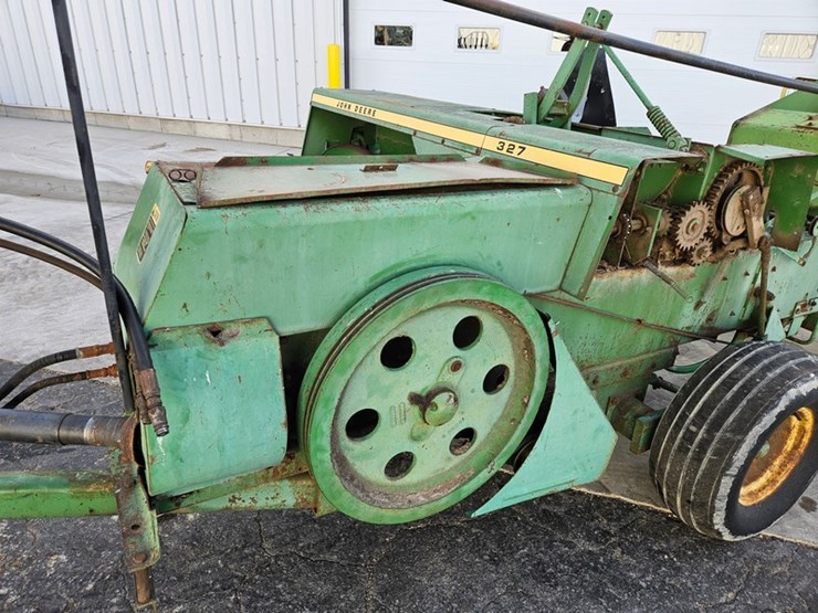 john-deere-327-image-19