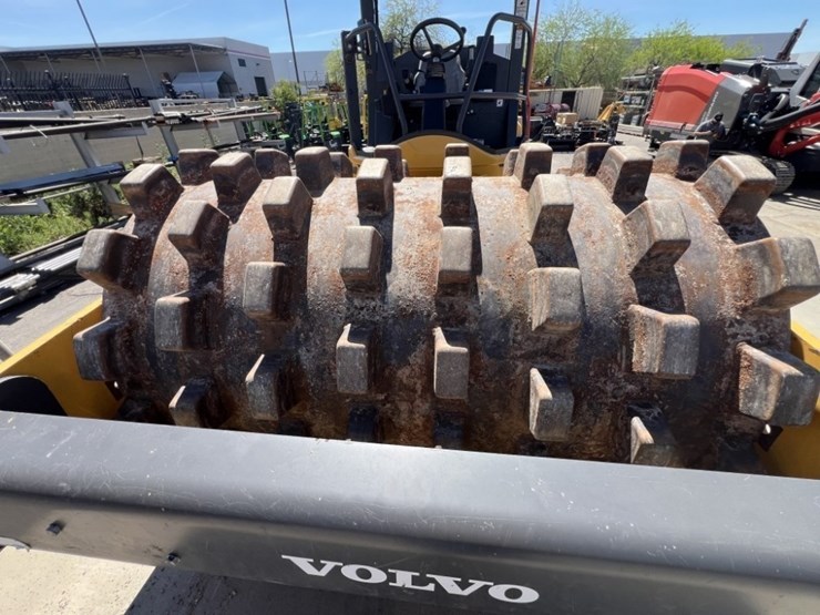 volvo-sd115b-image-9