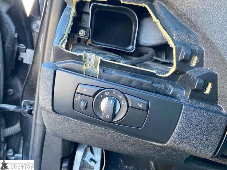 2011-bmw-x5-image-31