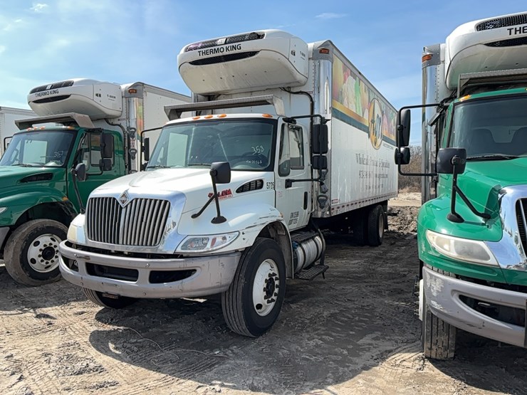 2017-international-durastar-4300-image-1