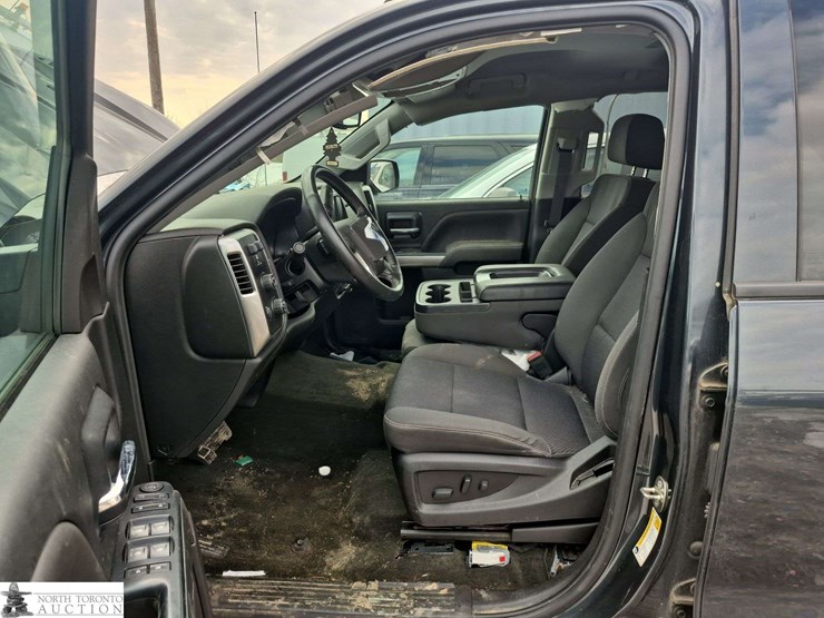 2017-chevrolet-silverado-1500-image-10