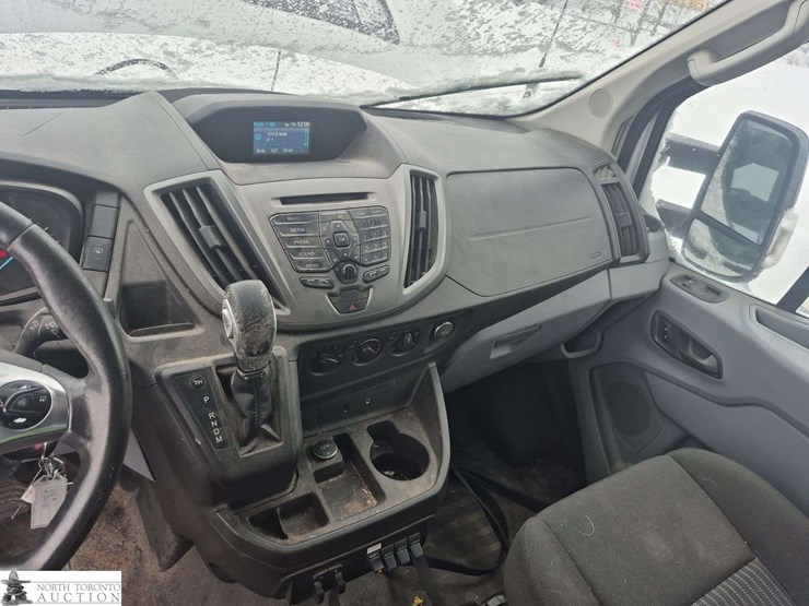 2016-ford-transit-image-14