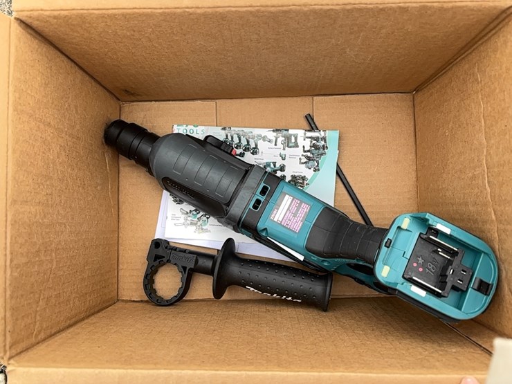 new-makita-7/8"-rotary-hammer-accepts-sds-plus-bits---xrh04z--1-yr-factory-warranty--recon-new-support-equipment-image-1