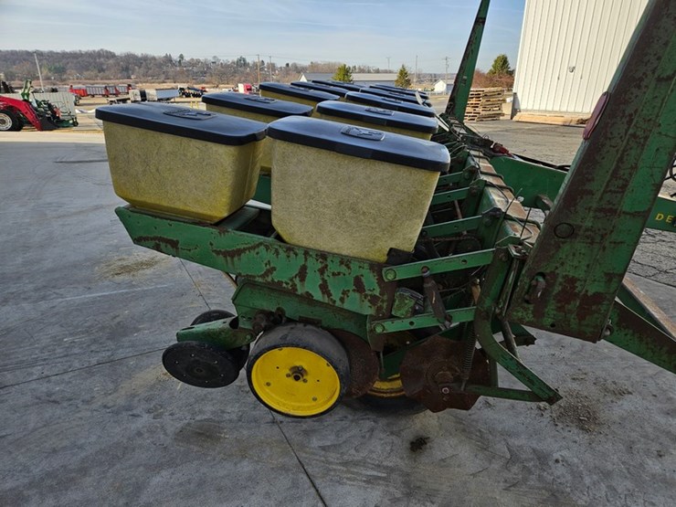 john-deere-7000-image-14