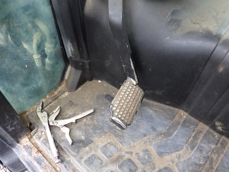 new-holland-t4060f-image-31