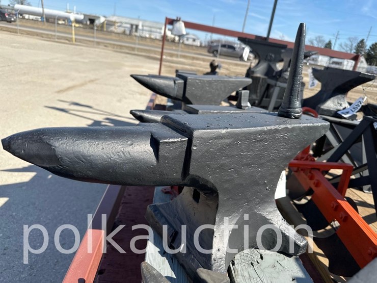 1727---25.5"-x-4.5"-anvil---from-the-harlan-beer-estate-image-4