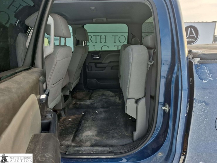 2018-chevrolet-silverado-1500-image-29