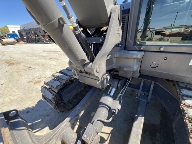 2024-volvo-ecr88d-image-22