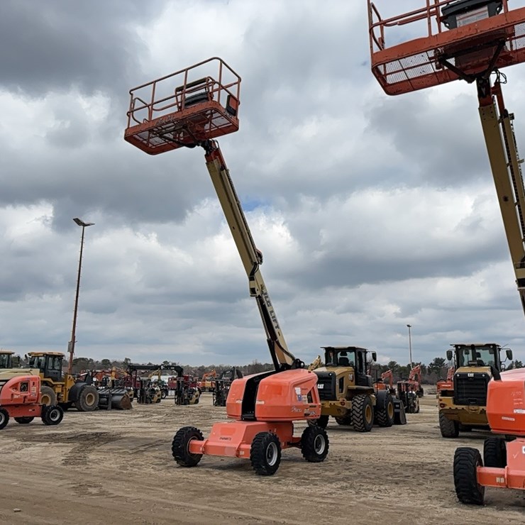 JLG 400S