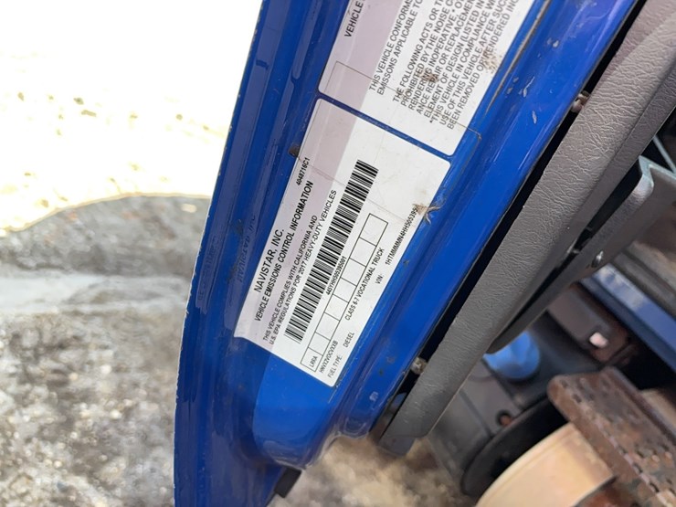 2017-international-durastar-4300-image-20