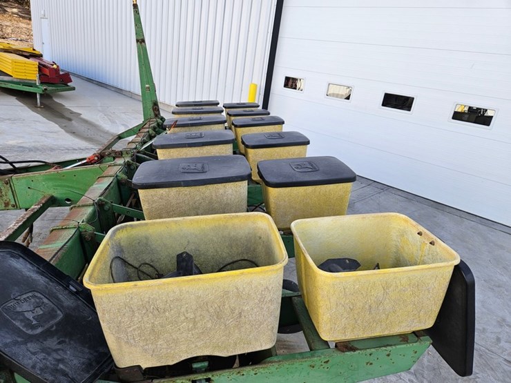 john-deere-7000-image-29