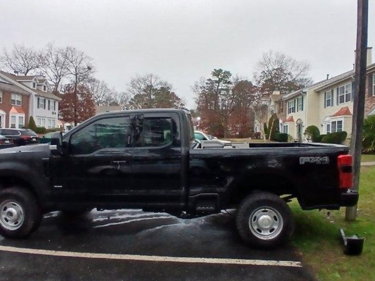 2020-ford-f250-image-1